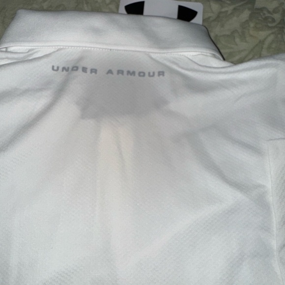 ❇️NWT❇️ Under Armour Youth White Polo Shirt - Picture 3 of 7